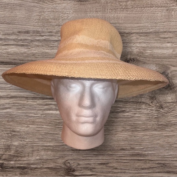 New with Tags Elegant Cream Women’s Wide-Brim Summer Sun Visor Hat - Picture 2 of 4